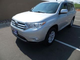 Used 2012 Toyota Highlander in Minneapolis, Minnesota