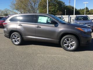 Used 2016 Toyota Highlander LE in Mechanicsville, Virginia