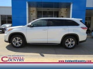Used 2015 Toyota Highlander LE in Caldwell, Texas