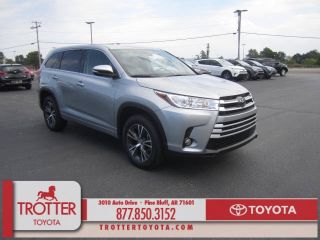 Used 2017 Toyota Highlander LE in Pine Bluff, Arkansas