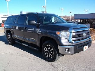 Used 2014 Toyota Tundra SR5 in North Kansas City, Missouri