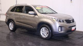 Used 2015 Kia Sorento LX in Braintree, Massachusetts