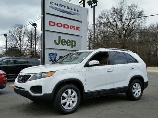 Used 2013 Kia Sorento LX in Trenton, New Jersey