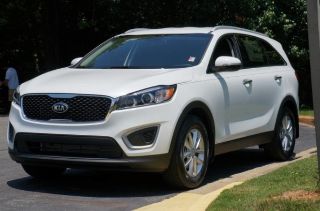 Used 2017 Kia Sorento LX in Macon, Georgia