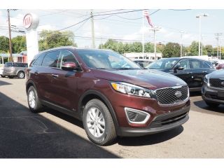 Used 2018 Kia Sorento LX in Enfield, Connecticut