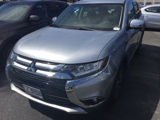 Used 2017 Mitsubishi Outlander SE in Anaheim, California