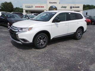 Used 2017 Mitsubishi Outlander ES in Oxford, Pennsylvania