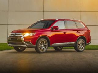 Used 2016 Mitsubishi Outlander in Glenview, Illinois