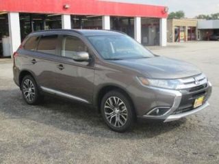 Used 2016 Mitsubishi Outlander SEL in Downers Grove, Illinois