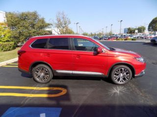 Used 2016 Mitsubishi Outlander GT in Schaumburg, Illinois