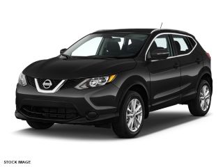 Used 2017 Nissan Rogue Sport SV in Coraopolis, Pennsylvania
