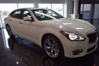Used 2016 Infiniti Q70 in Kirkland, Washington