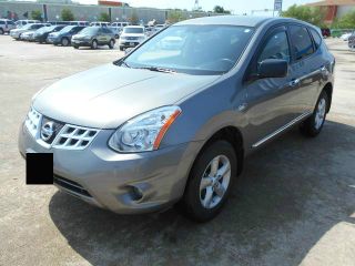 Nissan Rogue S 2012