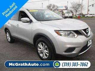 Used 2016 Nissan Rogue SV in Dubuque, Iowa