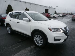 Used 2017 Nissan Rogue S in Liverpool, New York