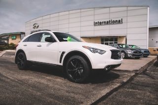 Used 2017 Infiniti QX70 in Waukesha, Wisconsin