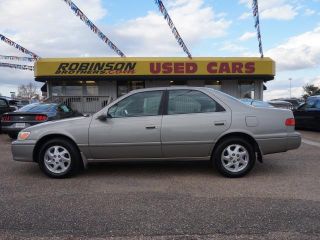 Toyota Camry LE 2001