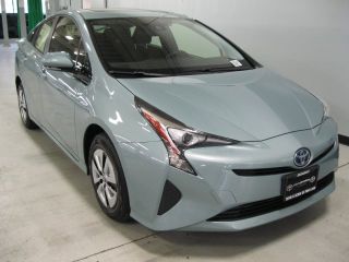 Used 2016 Toyota Prius Three in Portland, Oregon