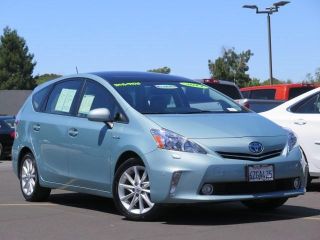 Used 2013 Toyota Prius v Five in Petaluma, California