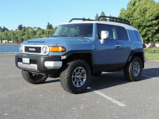 Toyota FJ Cruiser 2012
