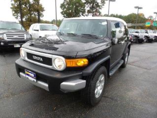 Used 2010 Toyota FJ Cruiser in Glen Allen, Virginia