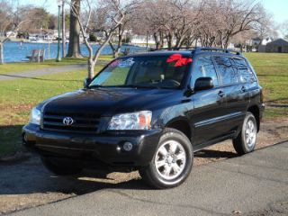 Used 2005 Toyota Highlander in Harrison, New York