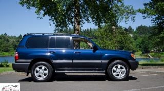 Used 2005 Toyota Land Cruiser in Milwaukie, Oregon