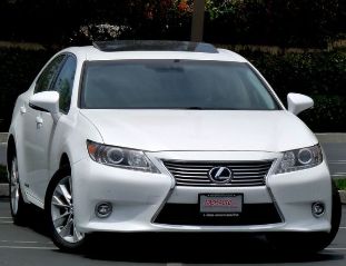 Used 2015 Lexus ES 300h in Costa Mesa, California