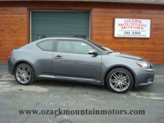 Scion tC 2012