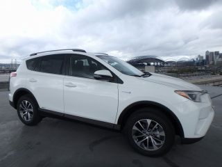 Used 2018 Toyota RAV4 XLE in Seattle, Washington