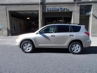 Used 2006 Toyota RAV4 Base in Portland, Oregon