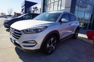 Used 2017 Hyundai Tucson Sport in Highland Park, Illinois
