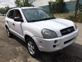 Used 2007 Hyundai Tucson GLS in Hasbrouck Heights, New Jersey
