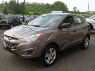 Used 2011 Hyundai Tucson GL in Saint Clairsville, Ohio