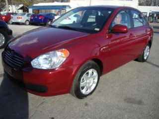 Used 2010 Hyundai Accent GLS in Kansas City, Missouri