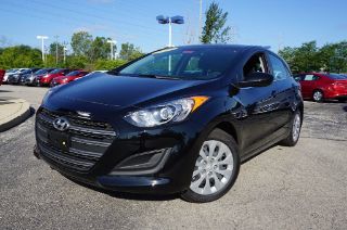 Used 2017 Hyundai Elantra GT in Highland Park, Illinois
