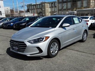 Used 2018 Hyundai Elantra SE in Fall River, Massachusetts