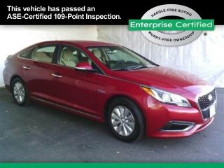 Used 2016 Hyundai Sonata SE in Bloomington, California
