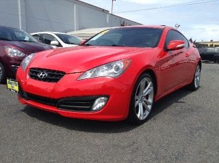 Used 2010 Hyundai Genesis in Seattle, Washington