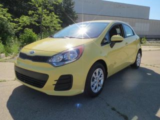 Used 2016 Kia Rio LX in Waterford, Michigan