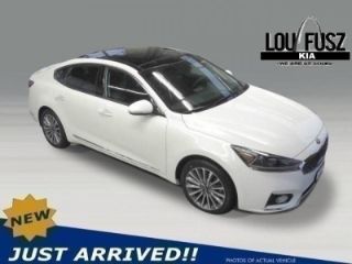 Used 2017 Kia Cadenza Premium in Saint Louis, Missouri