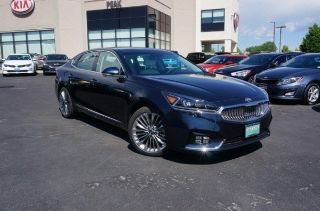 Used 2017 Kia Cadenza Premium in Littleton, Colorado