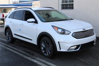 Used 2017 Kia Niro EX in Falls Church, Virginia