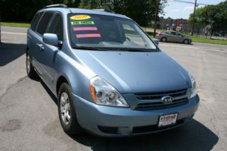 Used 2009 Kia Sedona in Utica, New York