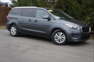 Used 2016 Kia Sedona LX in Bloomington, Indiana