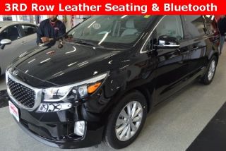 Used 2017 Kia Sedona EX in Sheffield, Ohio