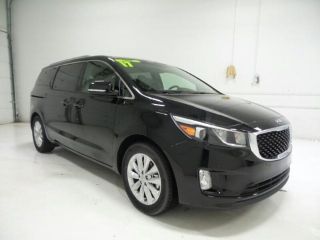 Used 2017 Kia Sedona SX in Topeka, Kansas
