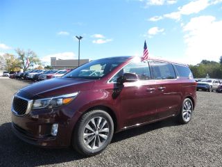 Used 2017 Kia Sedona SX in Putnam, Connecticut