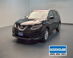 Used 2016 Nissan Rogue SV in Bellevue, Nebraska