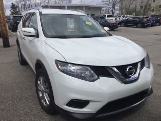 Used 2016 Nissan Rogue SV in Frankfort, Kentucky